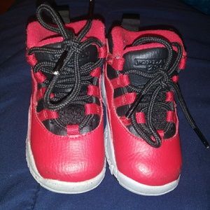 Red jordans 5c $25